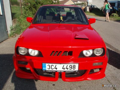 BMW_Rada_3_E_30_4.jpg