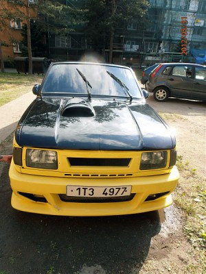 002.jpg
