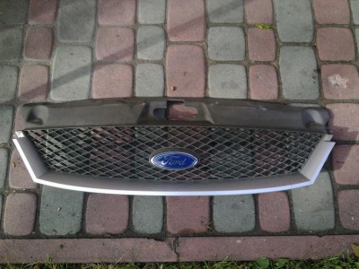 před fc. 2000-2003<br />malá oka,malý znak fordu a rámeček jen ze 3 stran pouze v laku