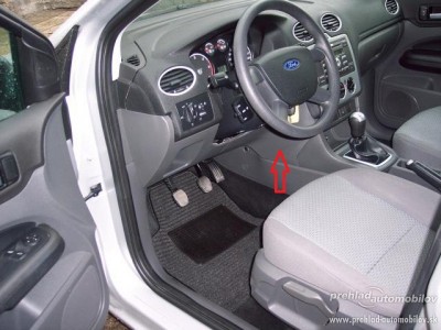 1326500706-ford-focus-ii-turnier-14-16v-16415.jpg