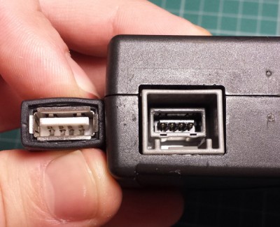 5057336.jpg (125.79 KiB) Zobrazeno 2776 x Konektor BT modulu