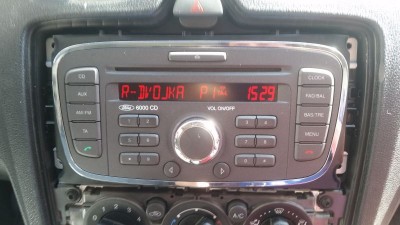 20180428_153059.jpg (76.05 KiB) Zobrazeno 3879 x usazení rádia