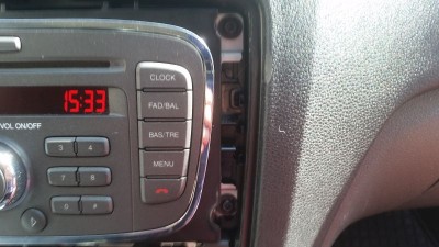 20180428_153508.jpg (82.95 KiB) Zobrazeno 3874 x přišroubování - původní šrouby (do plastu)