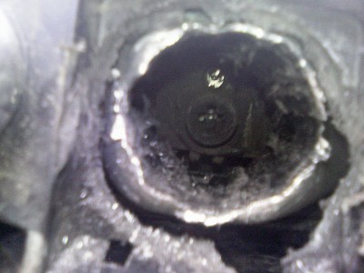 zbyla_dira.jpg (181.76 KiB) Zobrazeno 7486 x díra s křížem na otvírání