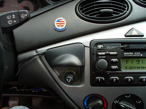 přes den je schovaný v popelníku