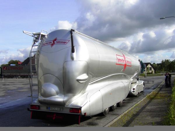 kamionKamion - 1.JPG