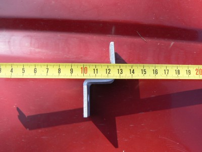 je potřeba si vyrobit držák světla