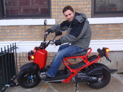 kámošova hondička  na cestu do prace v časoch trafficov