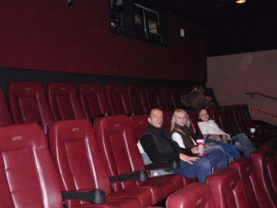 návšteva kina na brodway filmu s Cruisom o Hitlerovi