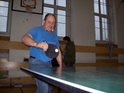 Staroch vyměnil foťák za pálku