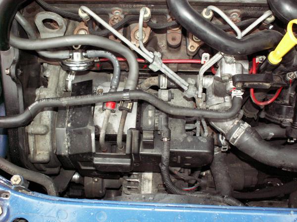 Odskrutkovať matice kde ukazujú šípky