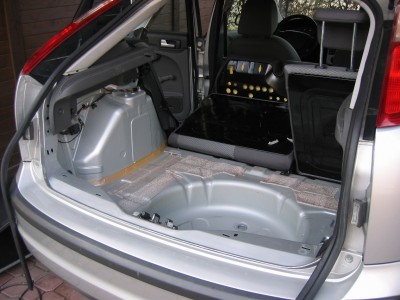 Kufr před tlumením