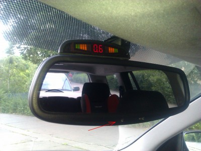 dírka naprosto stejná jako u fotodiody, ale zaslepená